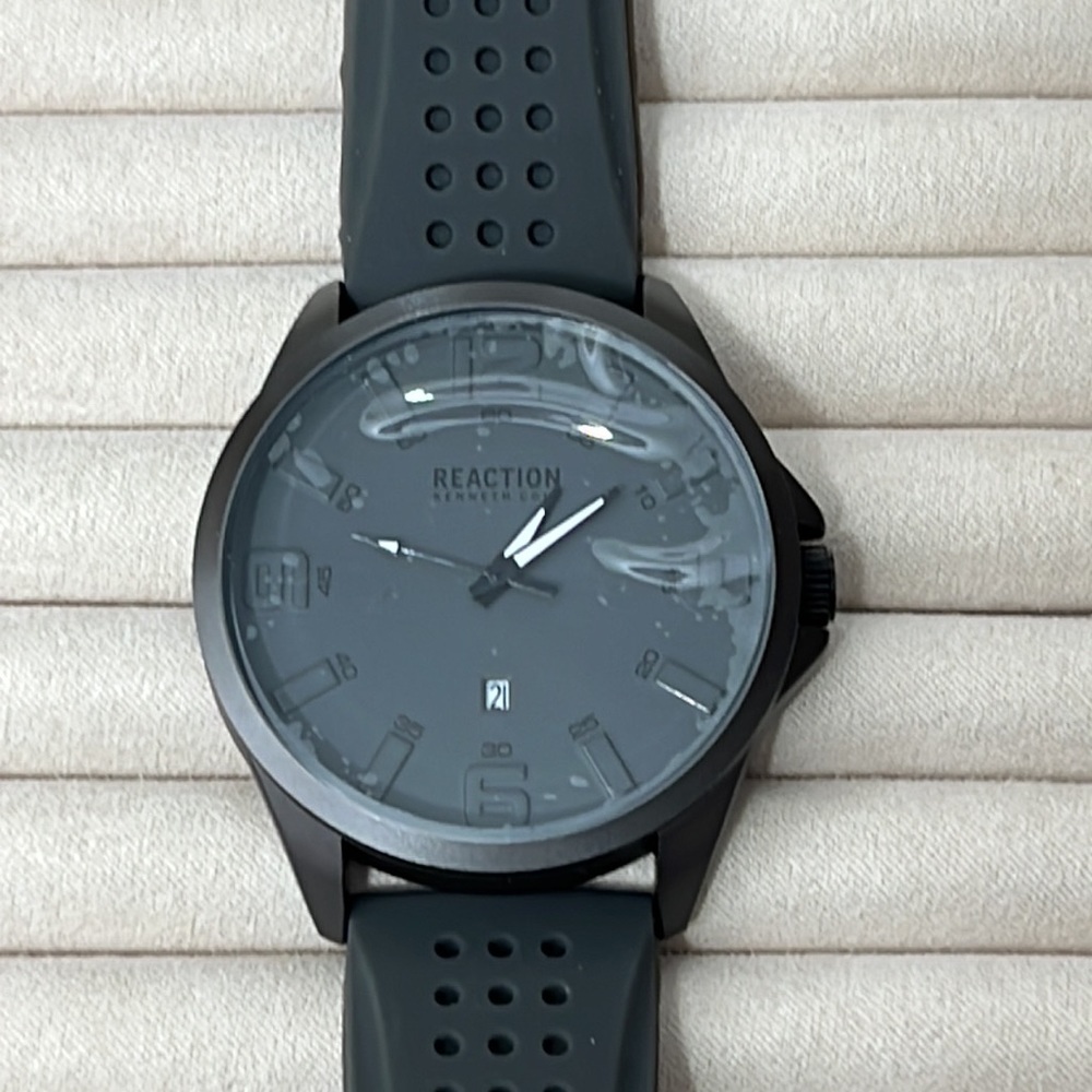 KENNETH COLE REACTION Wristwatch